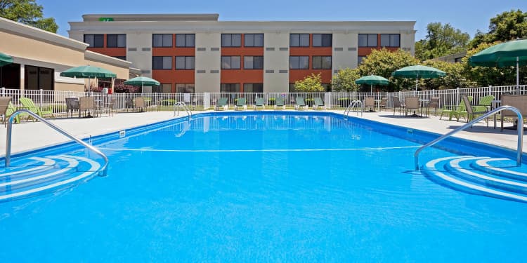 Armoni Inn and Suites, Hotel in Sparkill