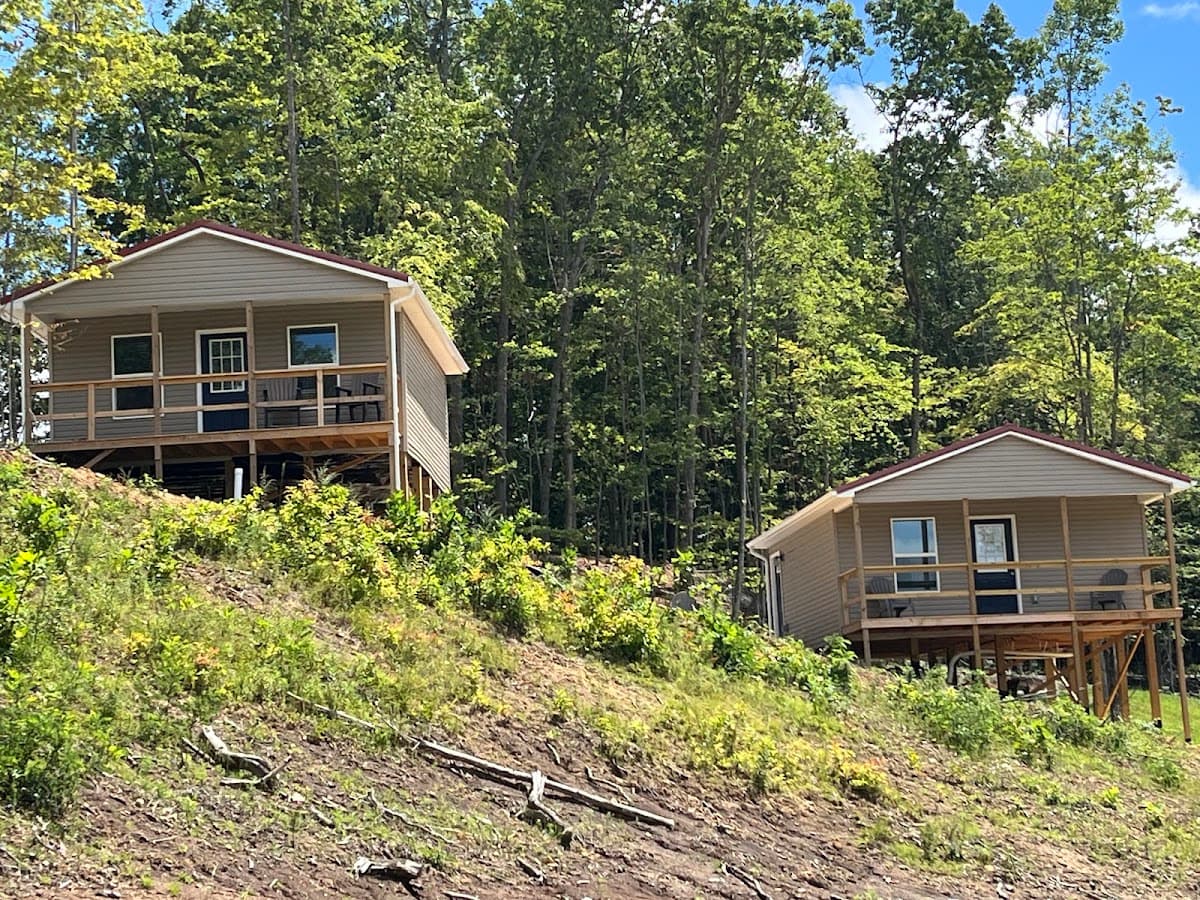 Black Owl Hollow ATV Lodging, Hotel in Bluewell