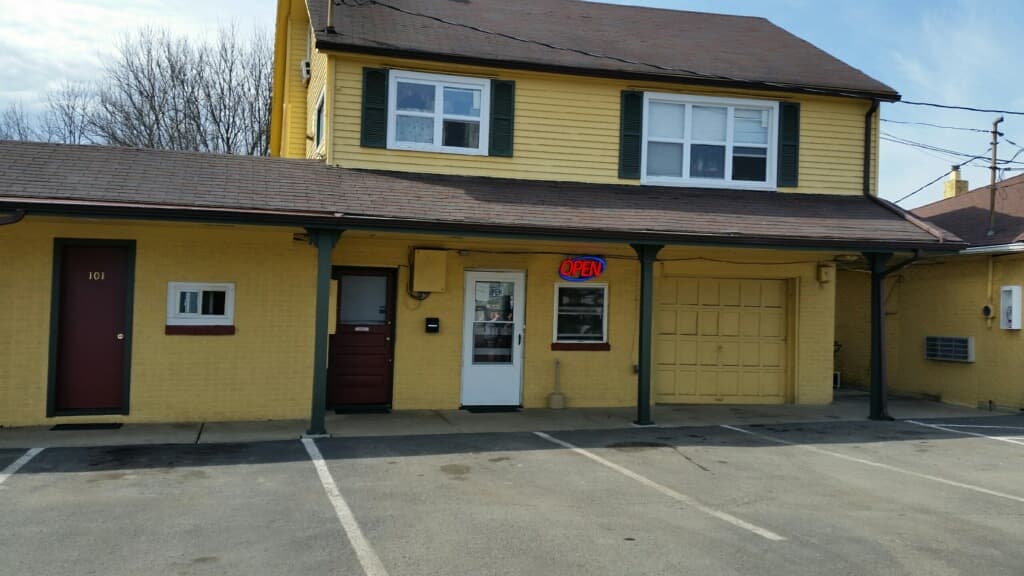 Cottage Inn, Hotel in Bolindale