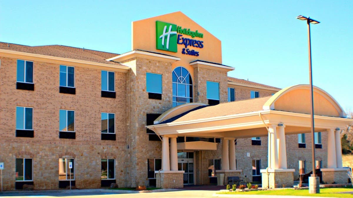 Holiday Inn Express & Suites Bonham by IHG, Hotel in Bonham