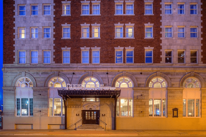 Utica Hotel, Hotel in East Flatbush