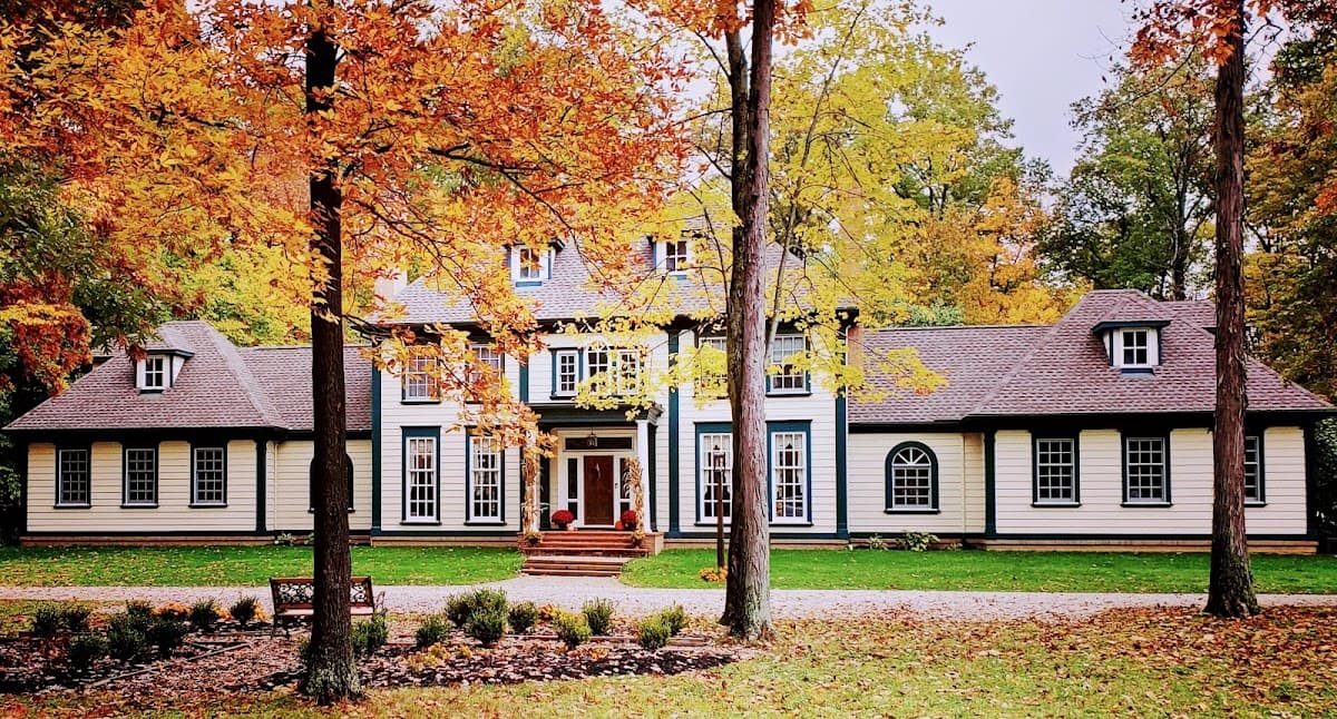 Shady Oaks Farm Bed and Breakfast, Hotel in Macedonia