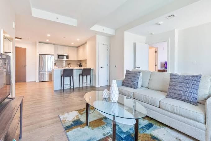 Luxury Apt with Kitchen and Pool - Apartment, Hotel in Boston Seaport
