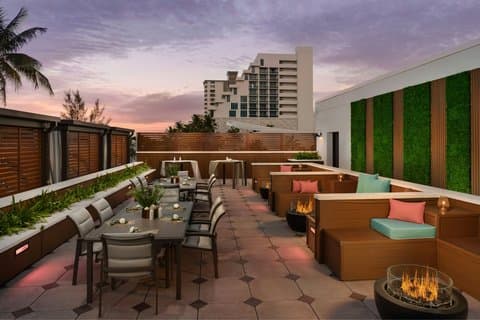Courtyard by Marriott Oceanside Fort Lauderdale Beach, Hotel in Sunrise