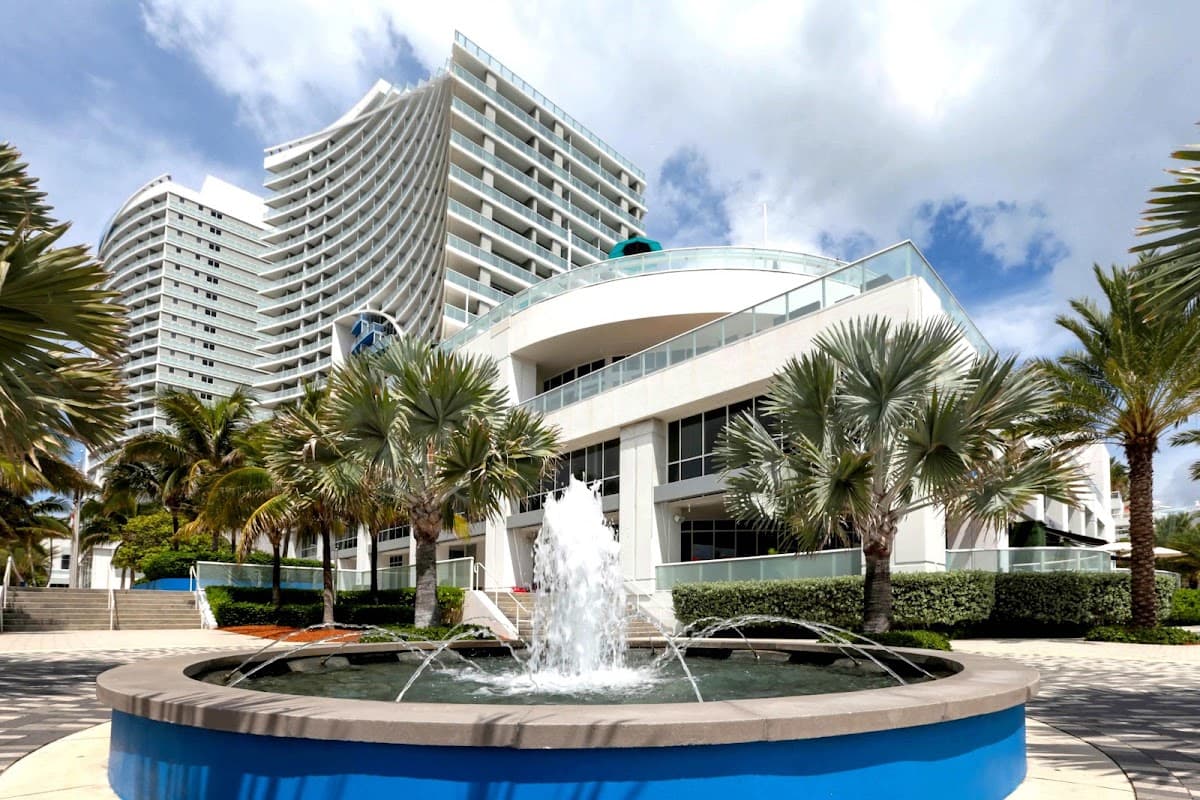 Pelicanstay in W Hotel Ft. Lauderdale, Holiday Home in Sunrise