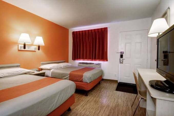 Super 8 by Wyndham Woods Cross - Salt Lake City North - Queen Room - Disability Access/Non Smoking, Hotel in Woods Cross