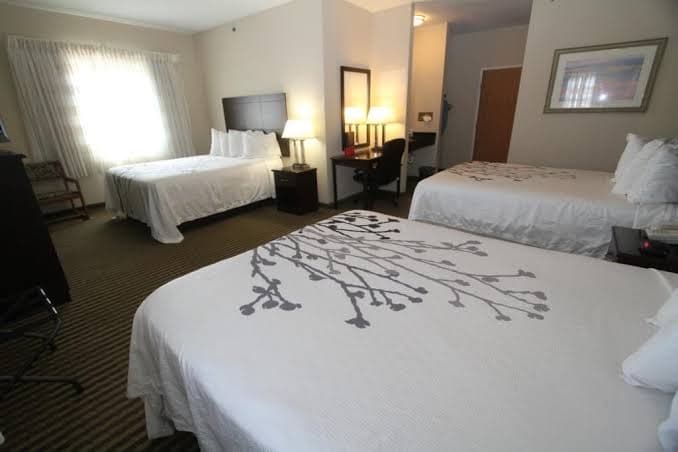 Bowman Inn and Suites - Queen Room with Two Queen Beds, Hotel in Bowman