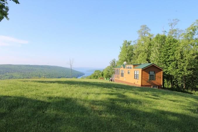 Bluff Point of View Llc, Holiday Home in Branchport