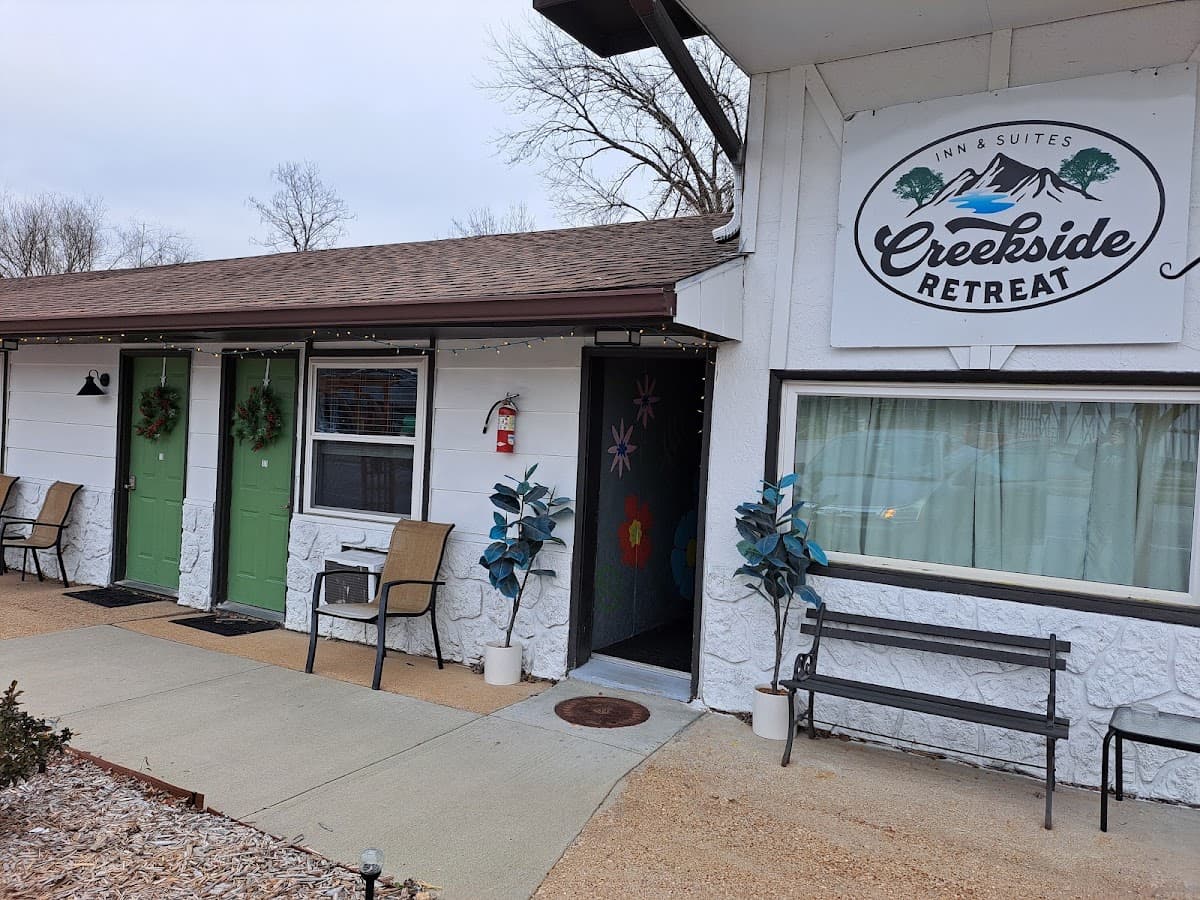 Creekside Retreat Inn & Suites, Motel in Branson