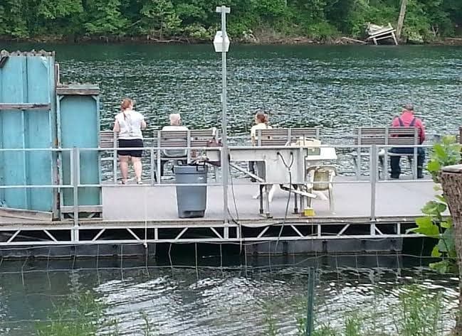 Taneycomo Lakefront Resort, Resort in Branson