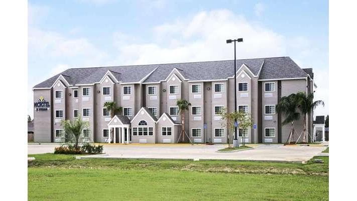 Microtel Inn & Suites by Wyndham Breaux Bridge, Hotel in Breaux Bridge