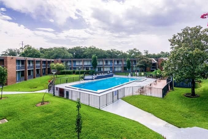 Americas Best Value Inn & Suites Pensacola, Hotel in Ensley