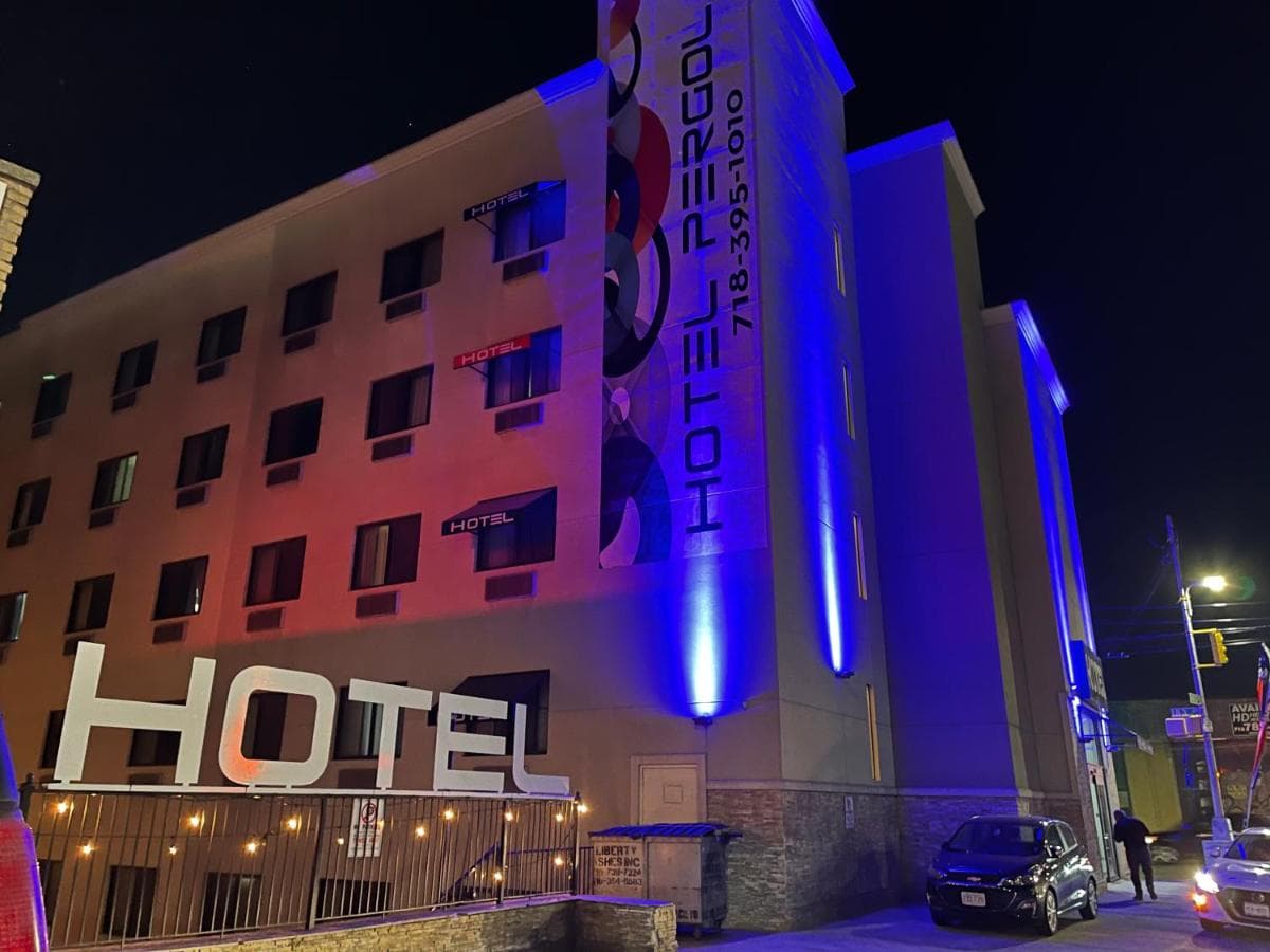 Hotel Pergola JFK Airport, Hotel in Hillside