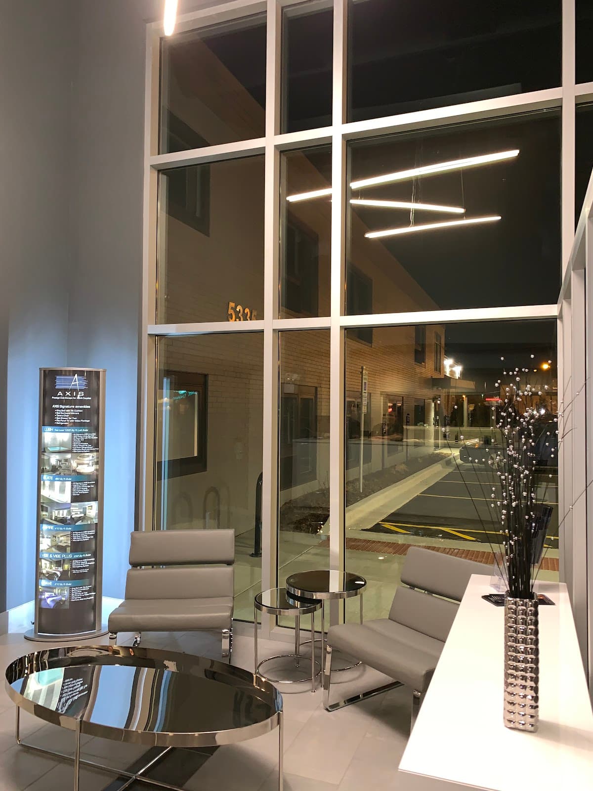 AXIS, Hotel in West Elsdon