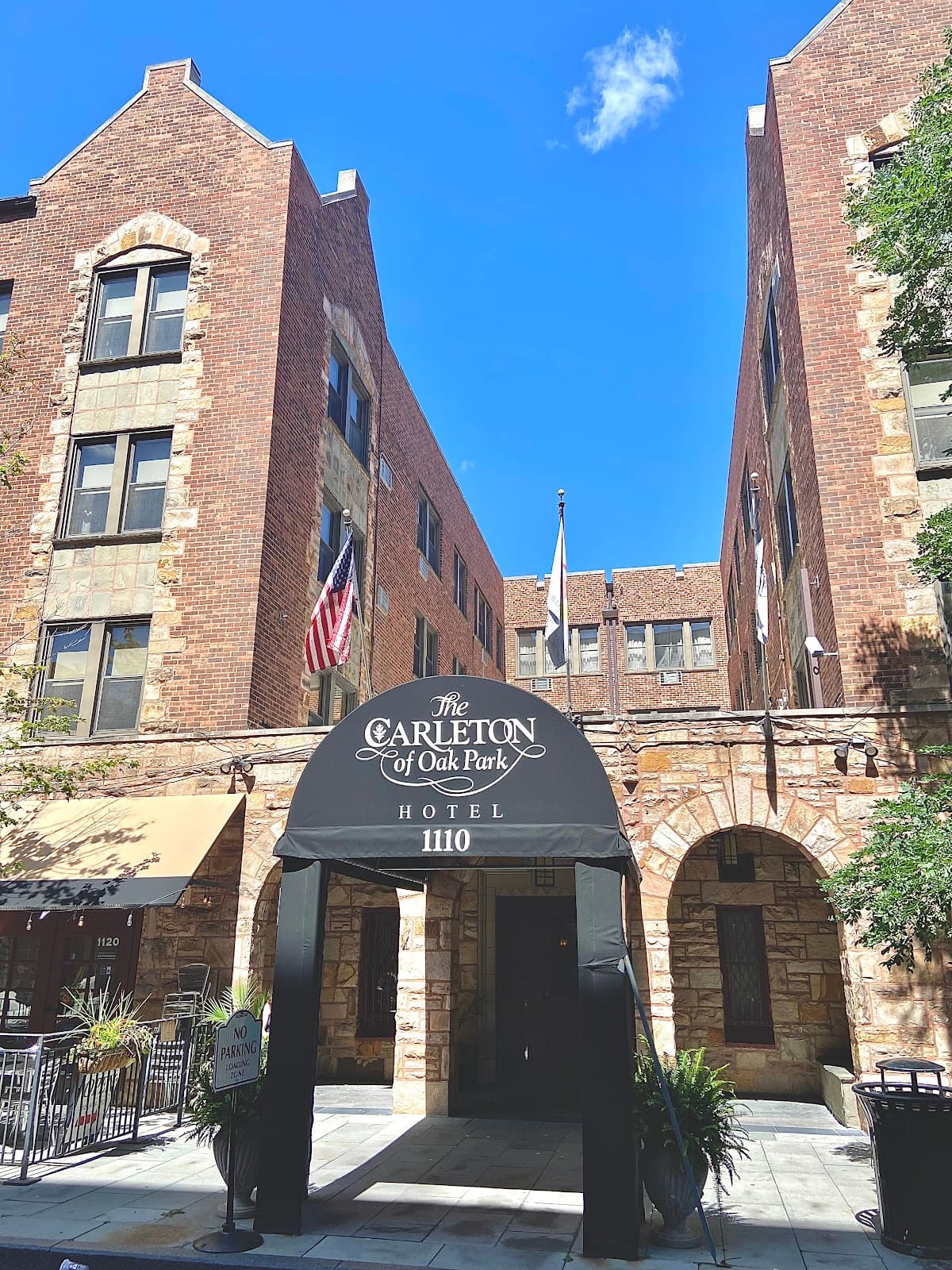 The Carleton of Oak Park Hotel, Hotel in Oak Park
