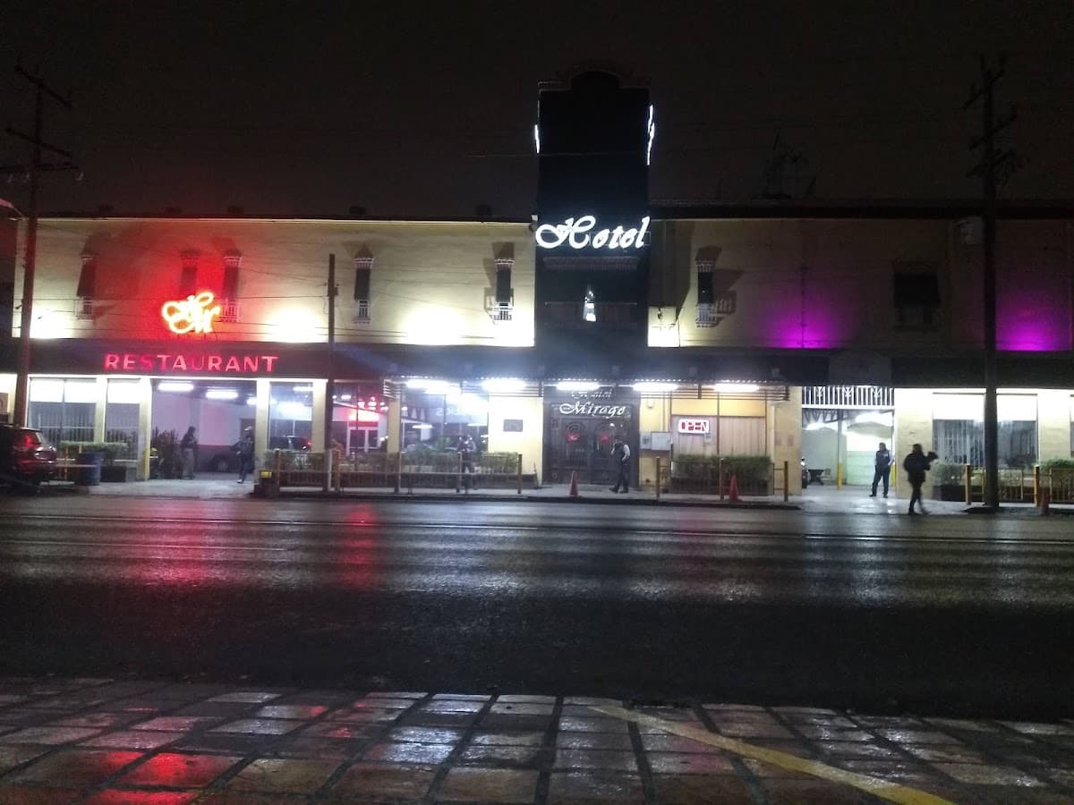 Hotel Mirage, Hotel in Brownsville