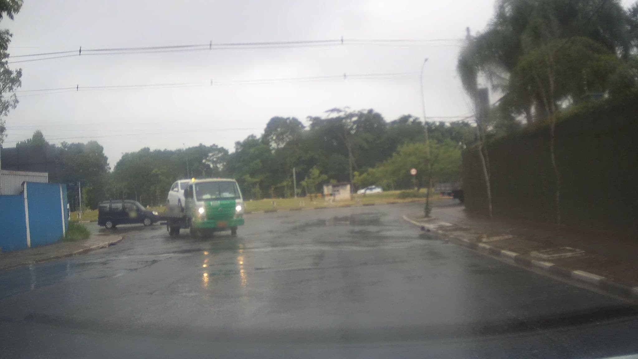 Street view near Comfort Hotel Guarulhos Aeroporto, Guarulhos — © marciosampaio (CC BY-SA · Mapillary)
