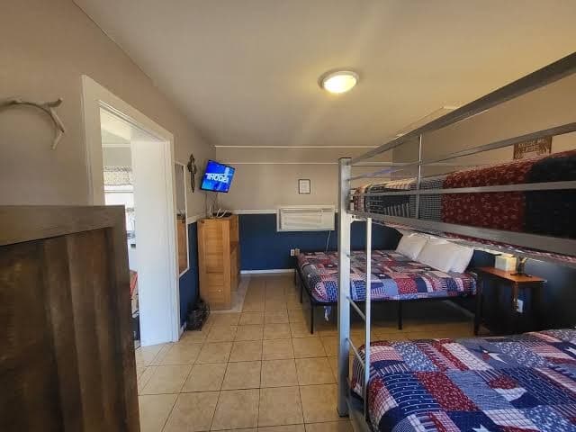 HUNTERS SUITE SLEEPS 6, Hotel in Buchanan Dam