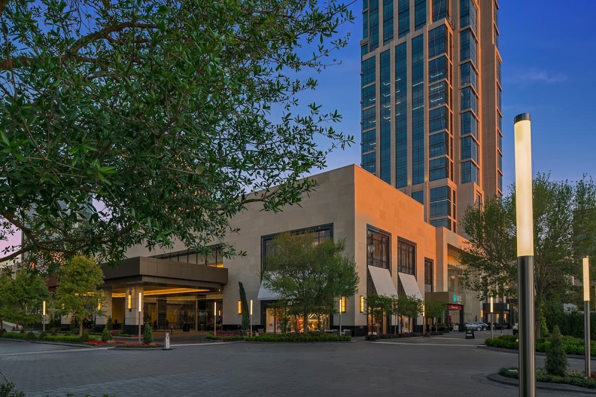 The Post Oak Hotel at Uptown Houston, Hotel in Hunters Creek Village