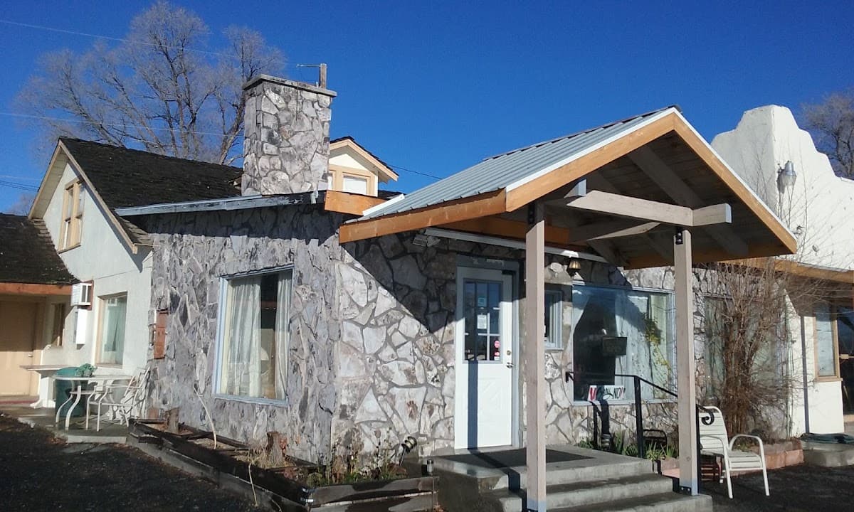 Sundowner Motel LLC, Hotel in Hines
