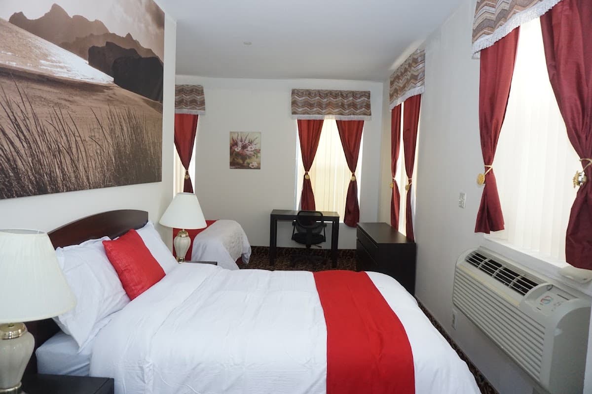 Kings, Hotel in Cypress Hills