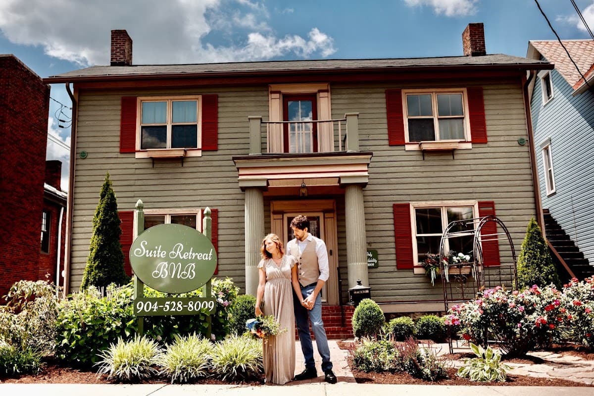 Suite Retreat Bed & Biscotti, Bed & Breakfast in Butler