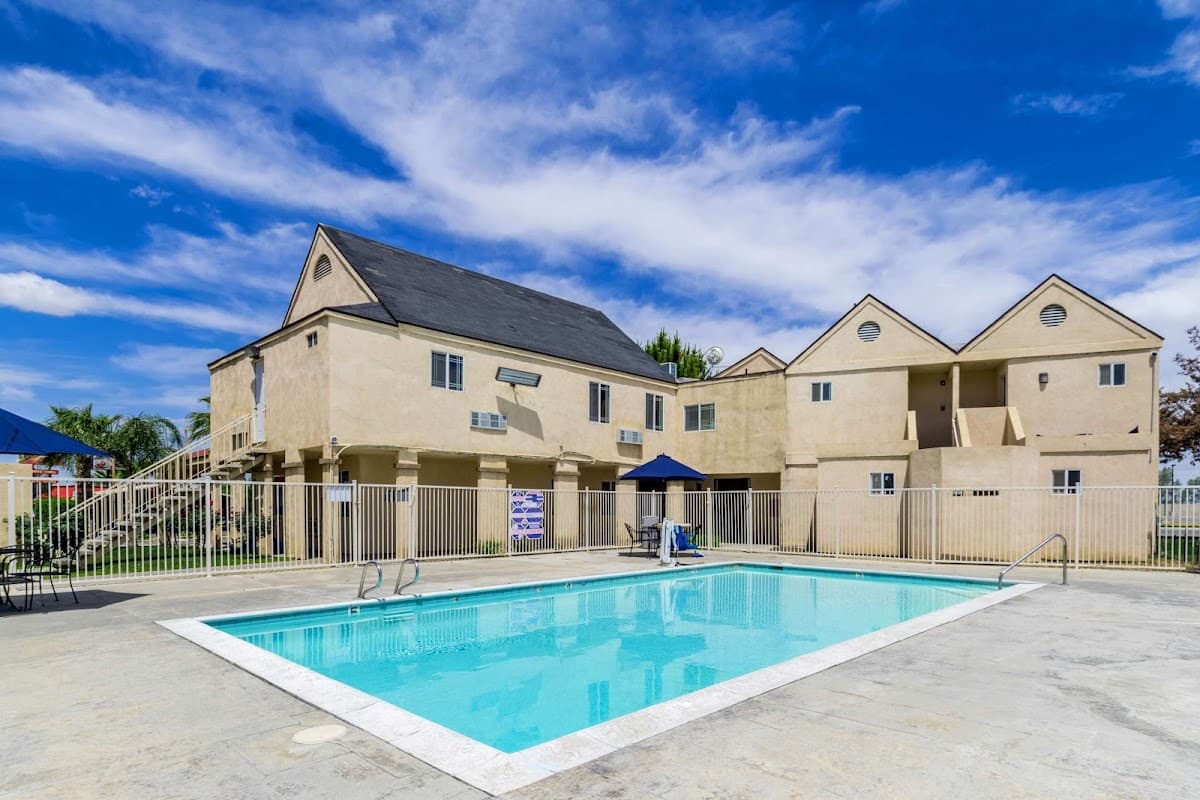 Motel 6 Buttonwillow, CA Central, Hotel in Buttonwillow