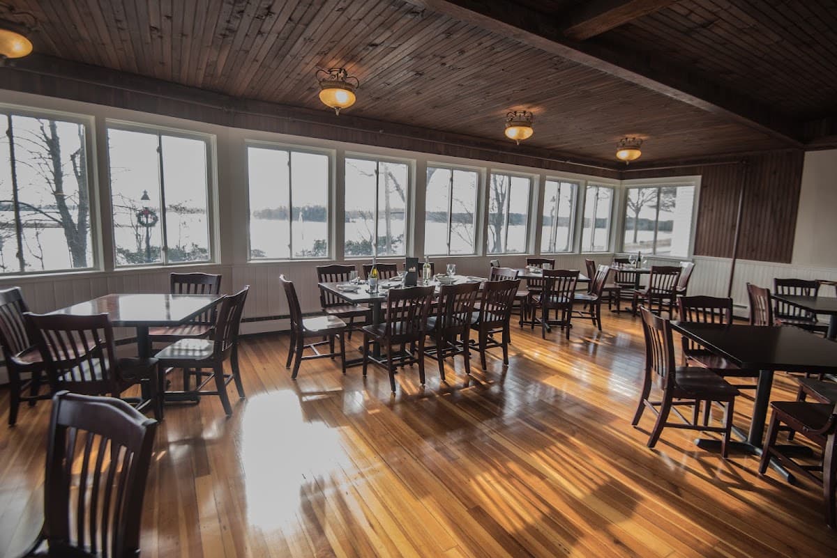 Glen Cove Hotel & Restaurant, Hotel in Onset