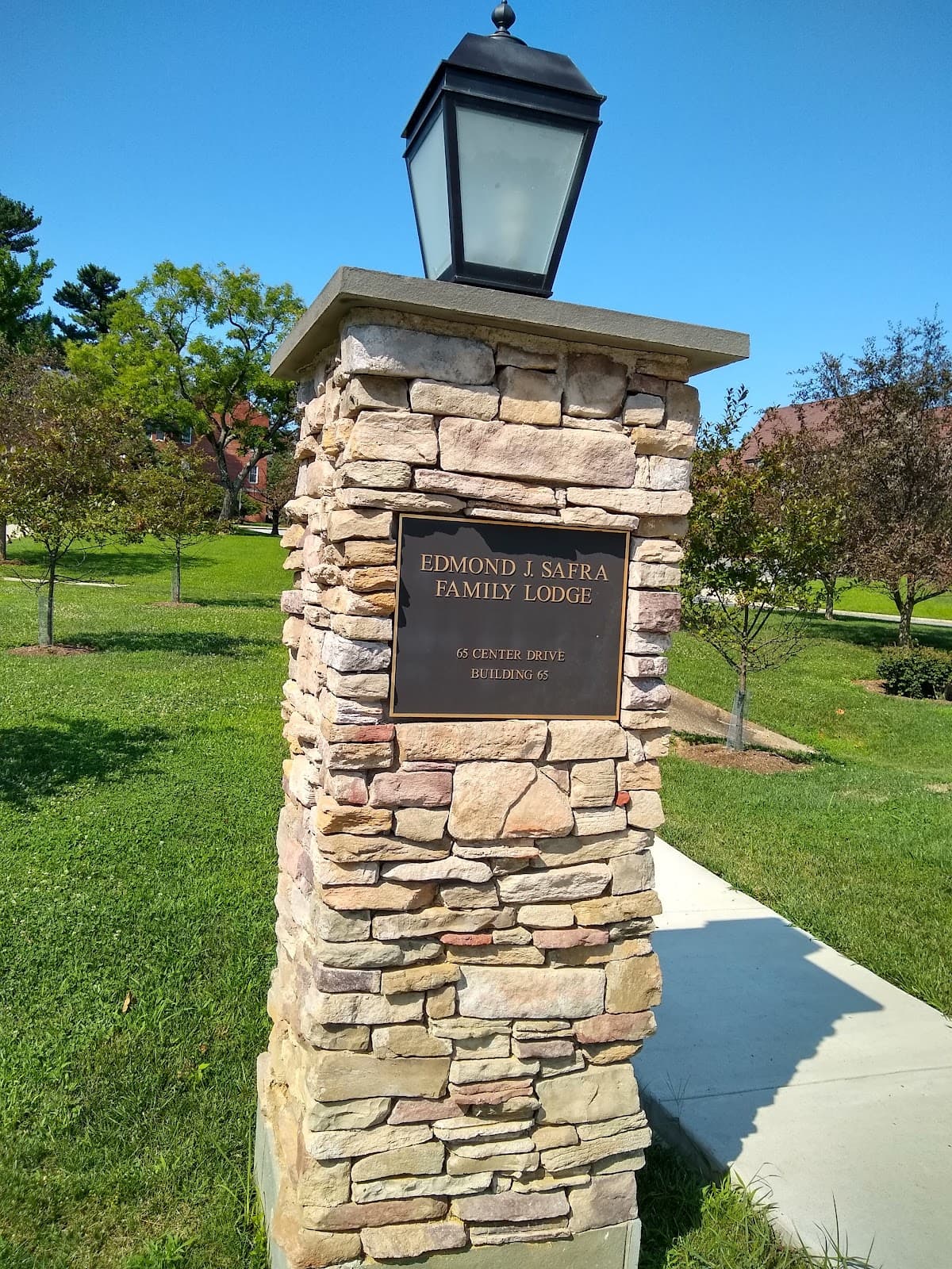 Edmond J. Safra Family Lodge, Lodge in Bethesda