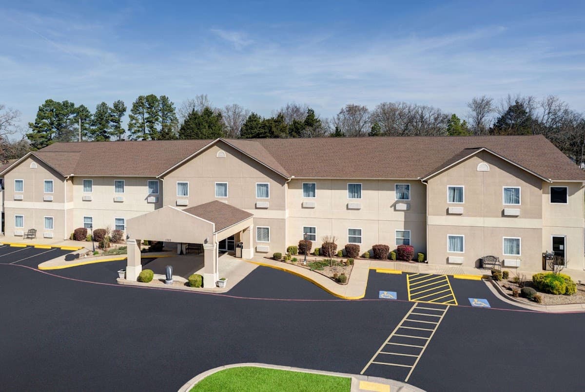 Days Inn & Suites by Wyndham Cabot, Hotel in Cabot