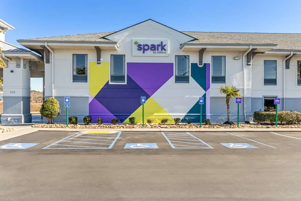 Spark by Hilton Calhoun, Hotel in Calhoun