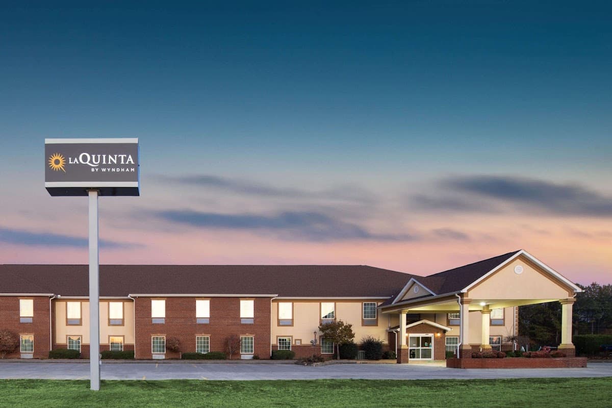 La Quinta Inn by Wyndham Calhoun South I-75, Hotel in Calhoun