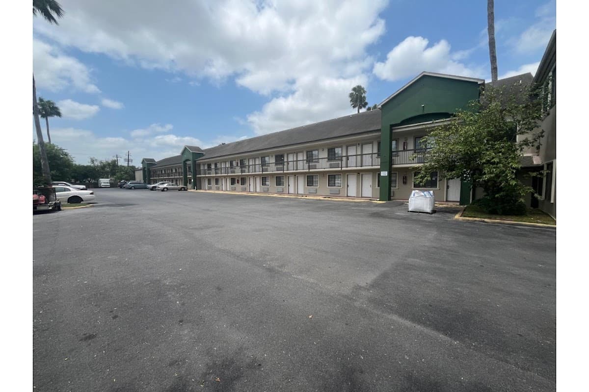 La Posada Inn By OYO Brownsville, Hotel in Cameron Park Colonia