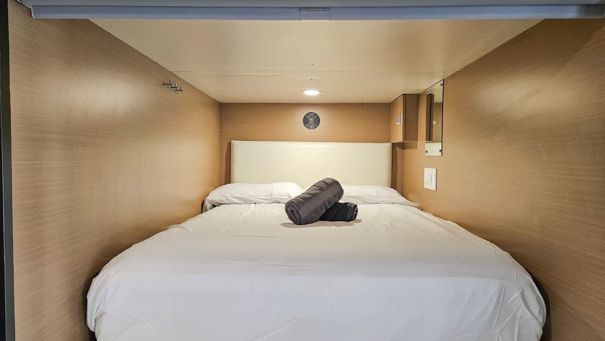 Seasun Hostel, Hostel in Northridge