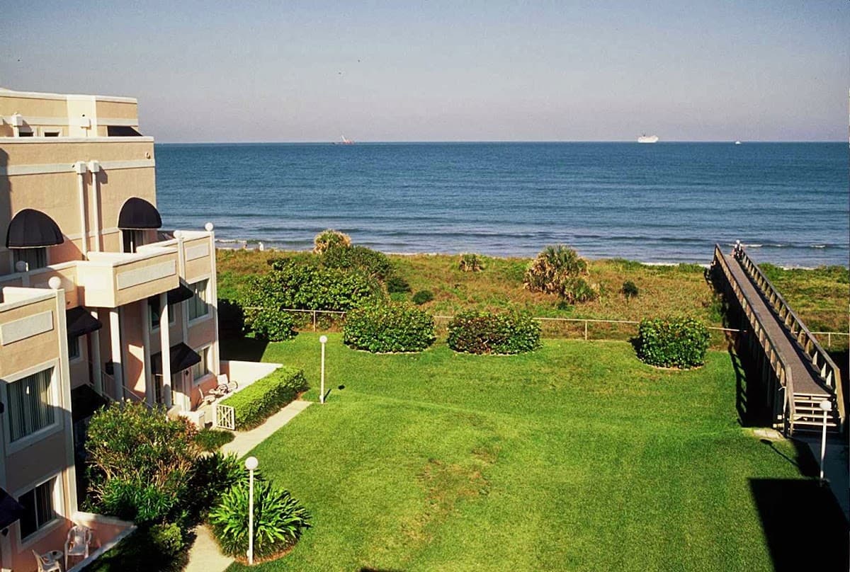 Royal Mansions Resort, Resort in Cape Canaveral