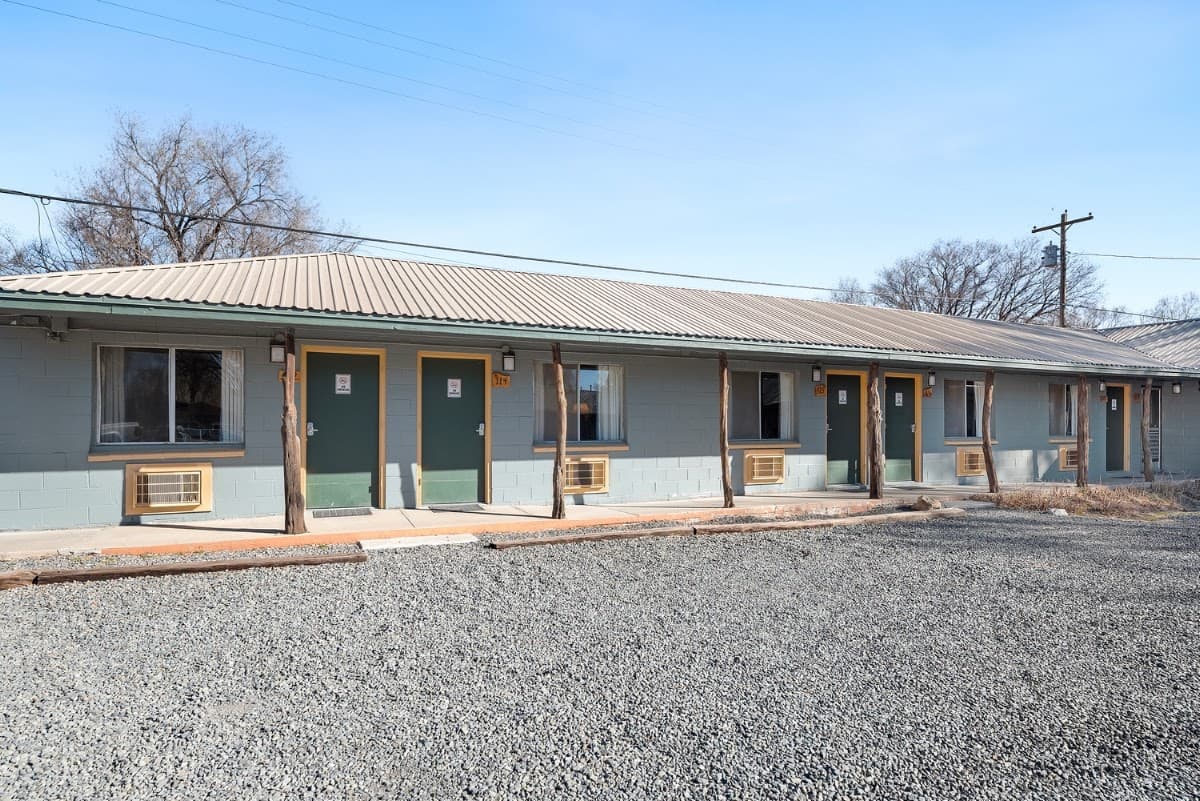 Smokey Bear Motel and RV Park, Hotel in Capitan