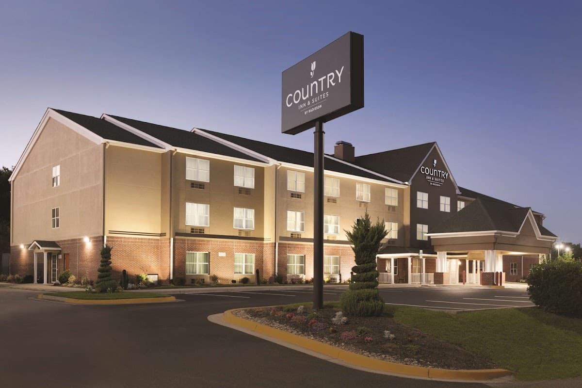 Country Inn & Suites by Radisson, Washington, D.C. East - Capitol Heights, MD, Hotel in Summerfield