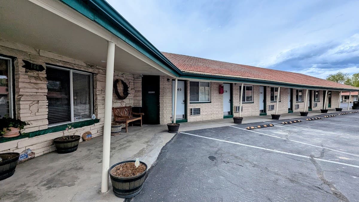 Legacy Inn & RV Park, Hotel in Price