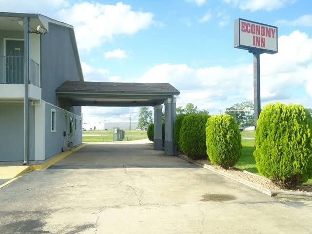 Super 6 Inn, Hotel in Carencro