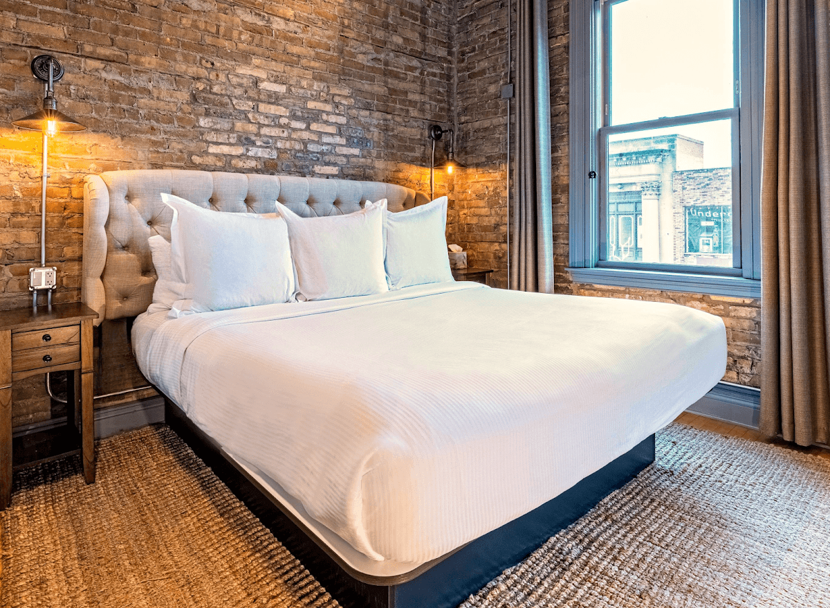 124 Lofts Hotel, Hotel in West Dundee