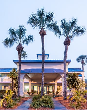 The Parc Micro Suites, Aparthotel in Lake Magdalene