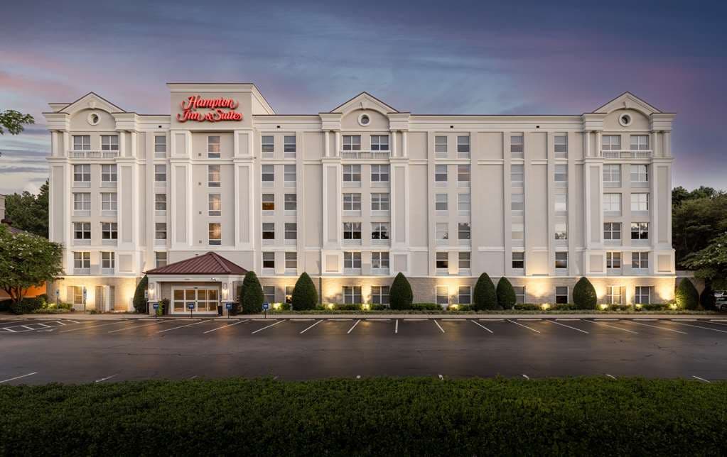 Hampton Inn & Suites Raleigh Cary Lenovo Center, Hotel in Cary