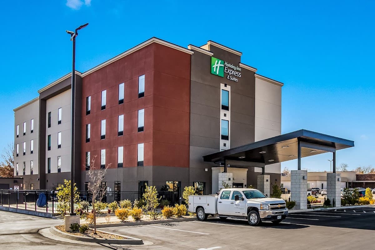 Holiday Inn Express & Suites Tulsa East - Catoosa by IHG, Hotel in Catoosa