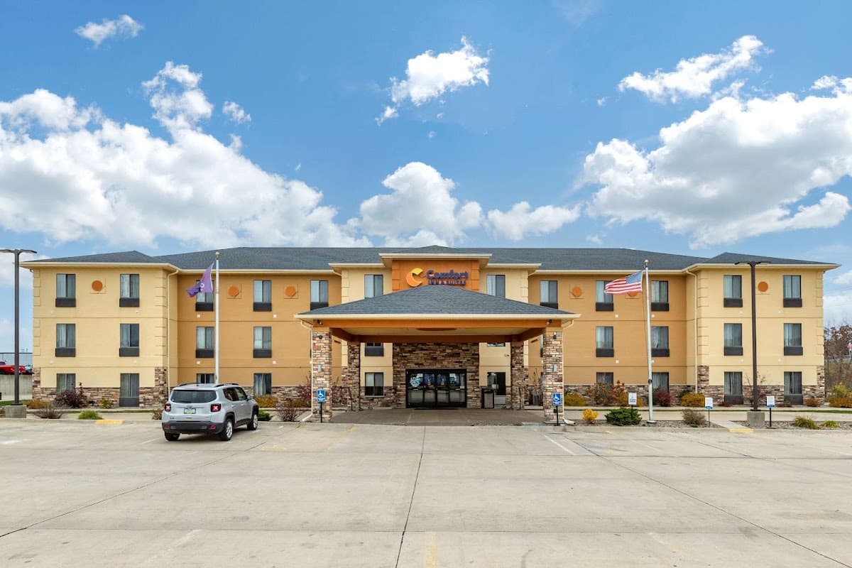 Comfort Inn & Suites Cedar Rapids North - Collins Road, Hotel in Hiawatha