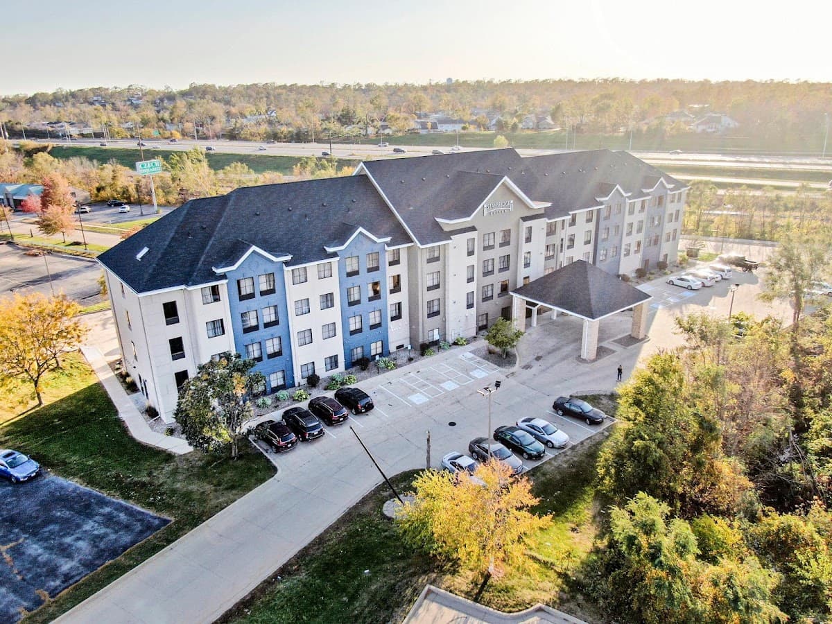 Staybridge Suites Cedar Rapids North by IHG, Aparthotel in Hiawatha