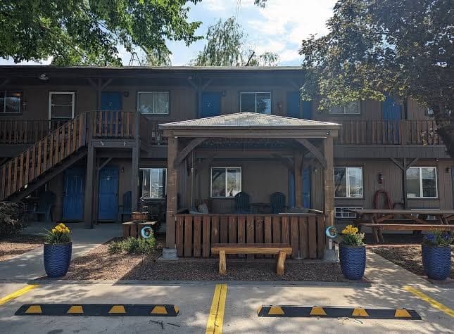 Mesa Moon Inn & Suites, Hotel in Cedaredge