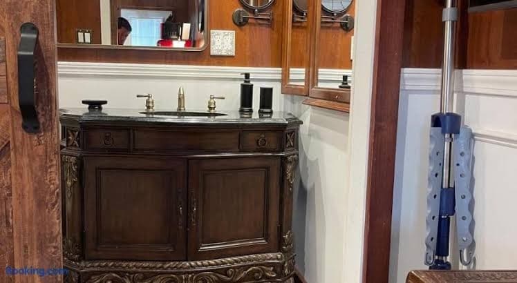 Something to Write Home about - Entire Place, Holiday Home in Centennial Park