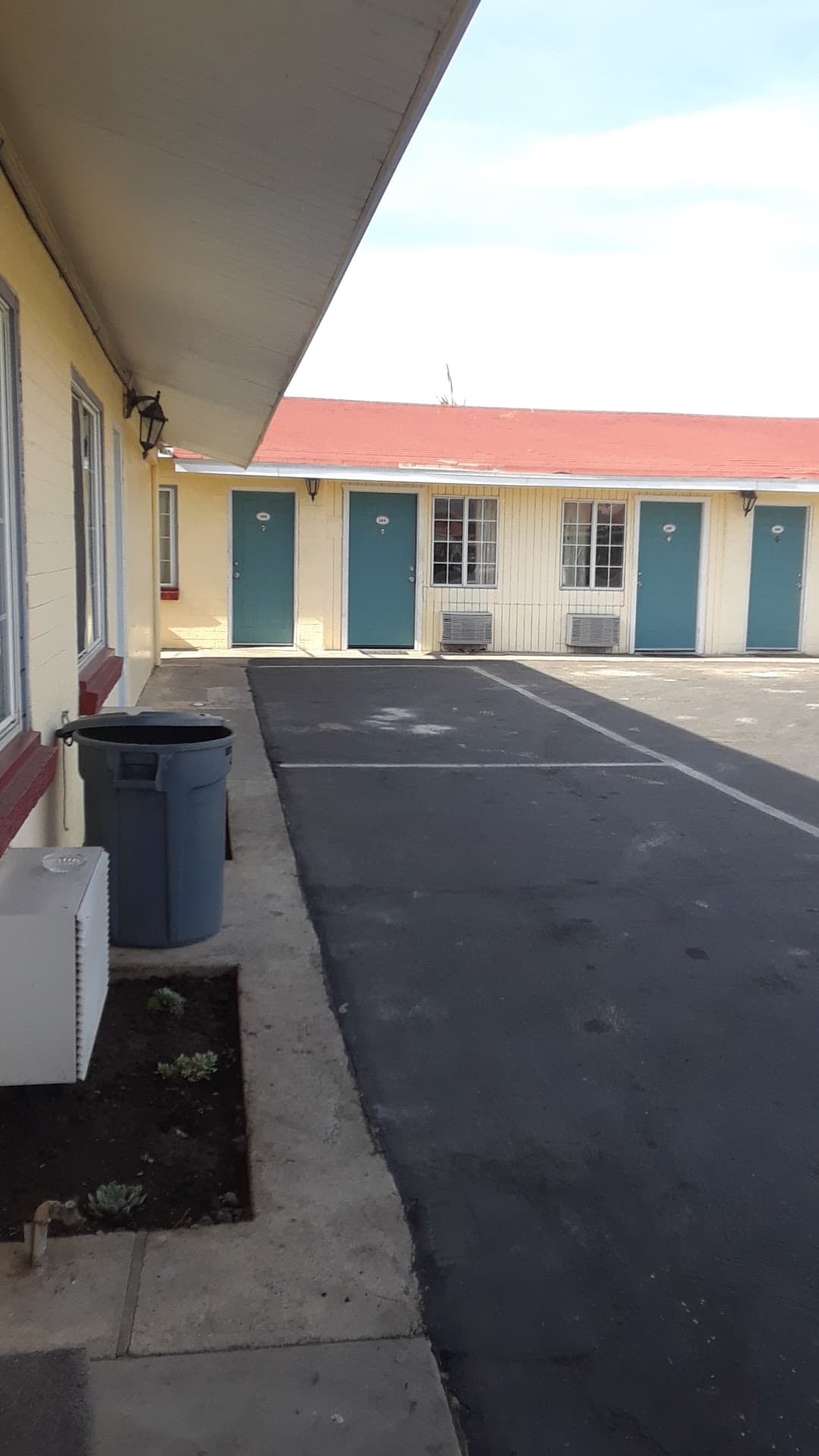 Ros-Eda Motel, Motel in Oxnard