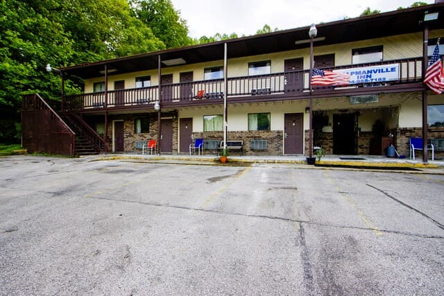 OYO Hotel Chapmanville Inn, WV - Hwy 119, Hotel in Chapmanville