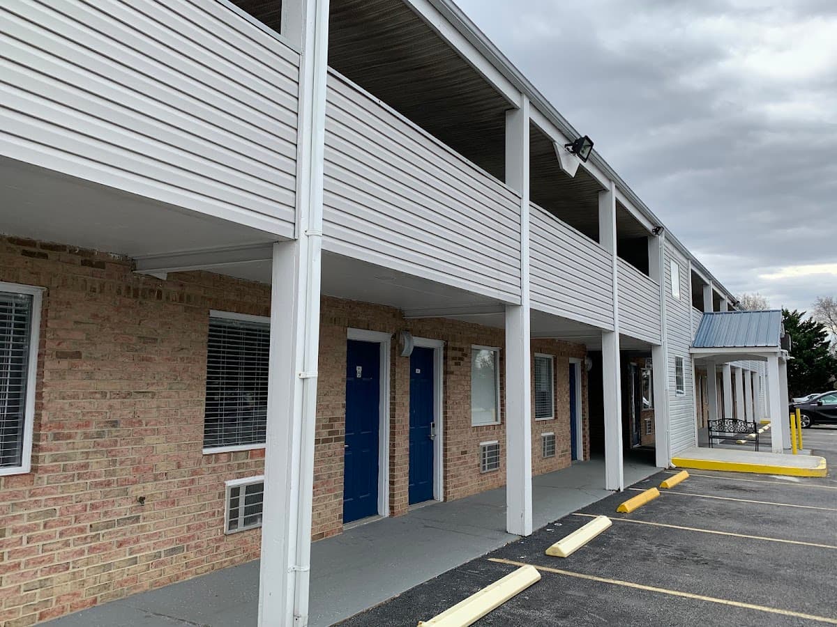 West Ridge Inn, Hotel in Ranson